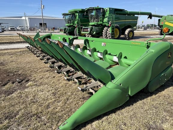 Image of John Deere 612C equipment image 2