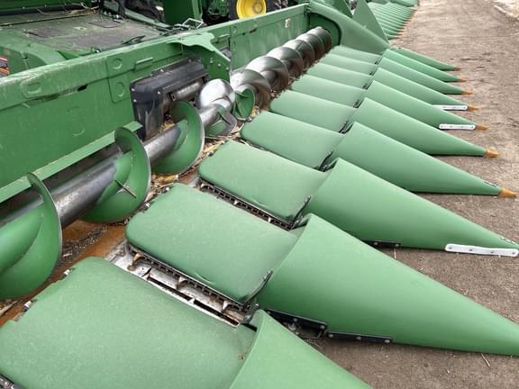Image of John Deere 612C equipment image 4