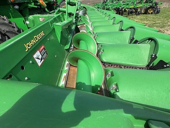 Image of John Deere 612FC equipment image 2