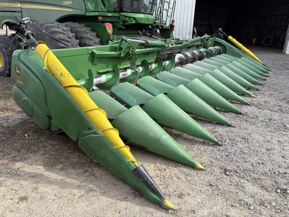 Image of John Deere 612FC Image 0