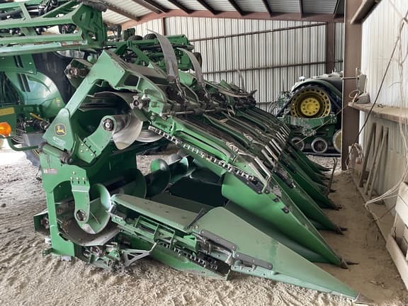 Image of John Deere 612FC Primary image