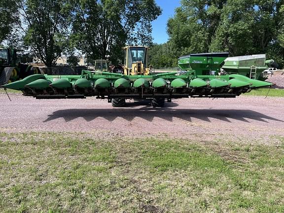 Image of John Deere 612FC equipment image 1