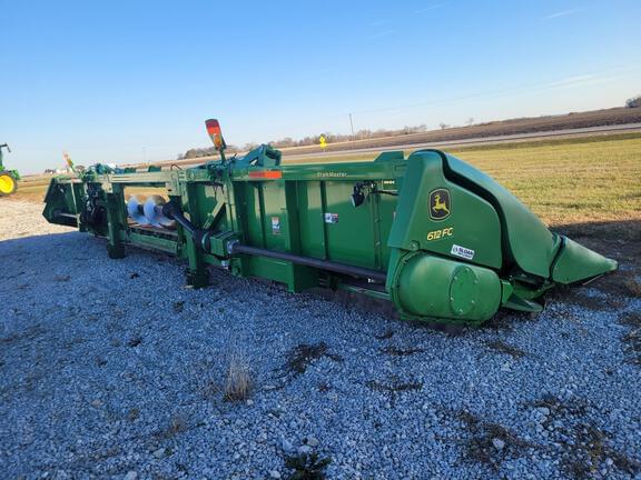 Image of John Deere 612FC equipment image 4