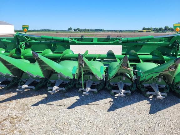 Image of John Deere 612FC equipment image 1