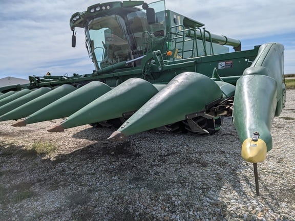 2017 John Deere 612FC Equipment Image0