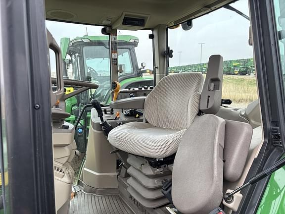 Image of John Deere 6130M equipment image 4