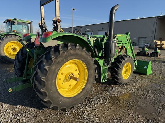 Image of John Deere 6130M equipment image 3
