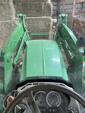 Image of John Deere 6130R equipment image 3