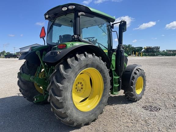 Image of John Deere 6130R equipment image 4