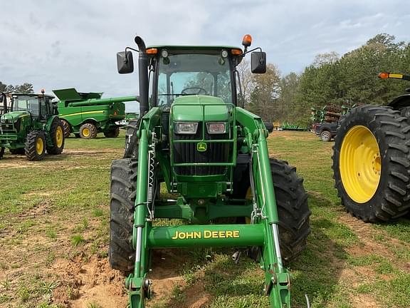 Image of John Deere 6135E equipment image 1