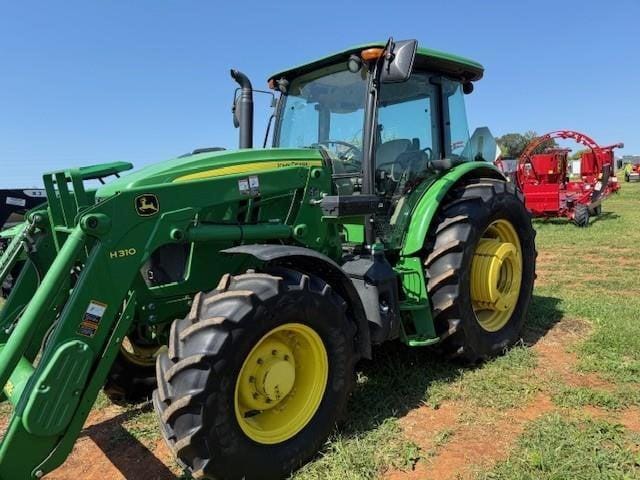2017 John Deere 6135E Equipment Image0