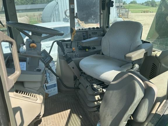 Image of John Deere 6145M equipment image 1