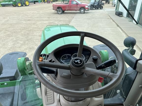 Image of John Deere 6145R equipment image 4