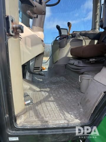 Image of John Deere 6145R equipment image 4