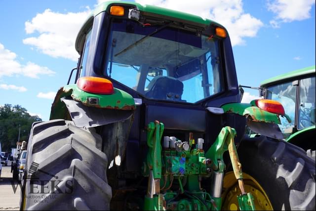 Image of John Deere 6155M equipment image 4