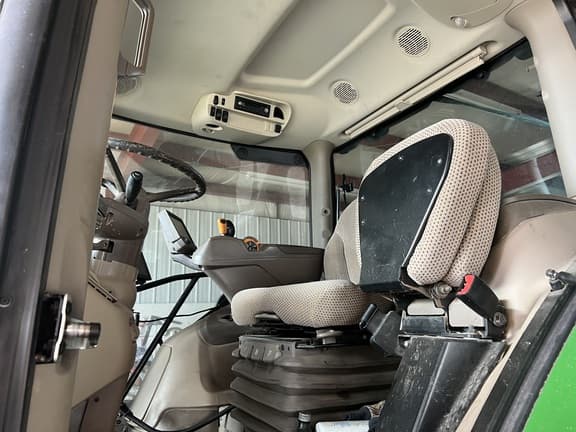 Image of John Deere 6155R equipment image 4