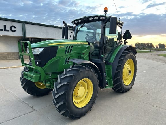2017 John Deere 6155R Equipment Image0