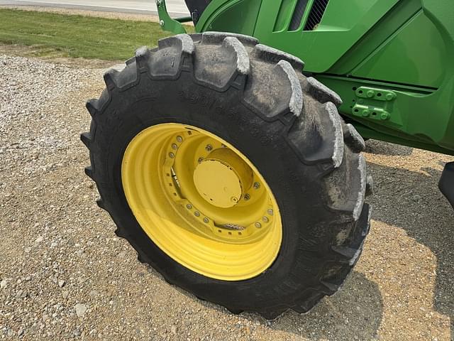 Image of John Deere 6155R equipment image 3