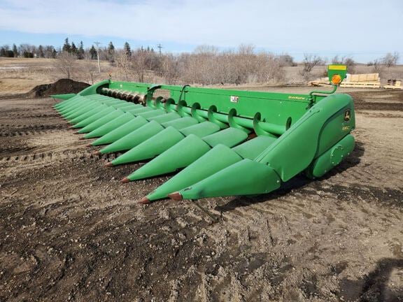 SOLD - 2017 John Deere 616C Stock No. X926215 Harvesting with 16 Rows ...