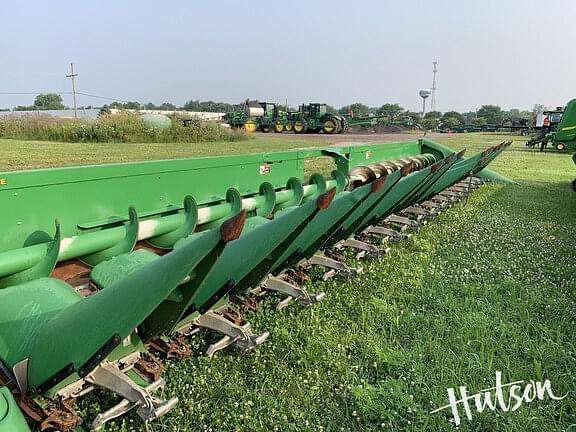 Image of John Deere 616C equipment image 2