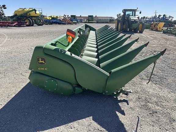 Image of John Deere 616C equipment image 4