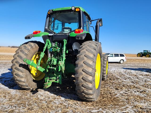 Image of John Deere 6175M equipment image 4