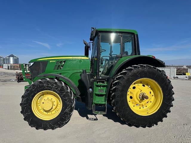 Image of John Deere 6175M equipment image 1