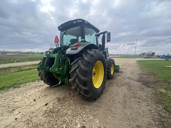 Image of John Deere 6175R equipment image 4