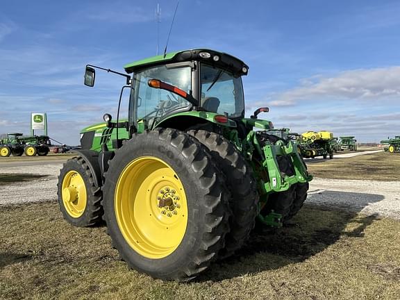 Image of John Deere 6175R equipment image 3