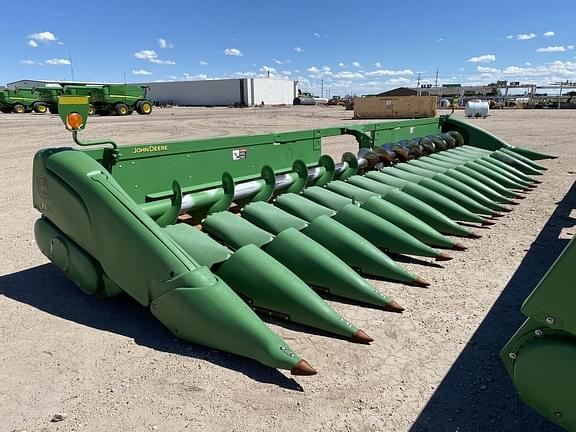 Image of John Deere 618C equipment image 1