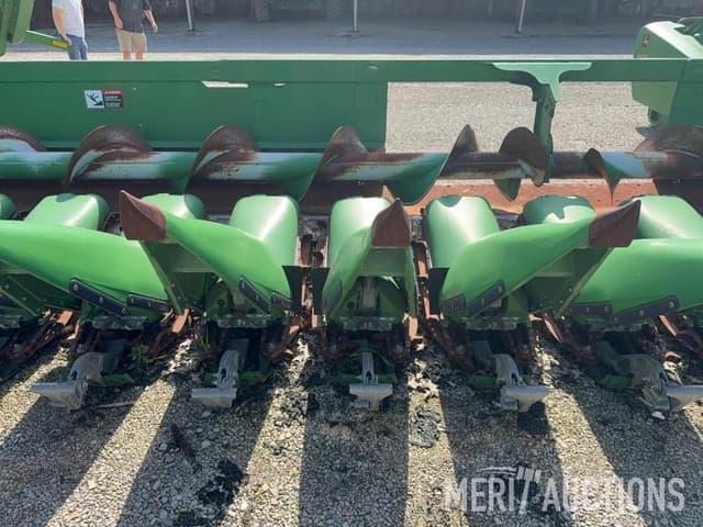 Image of John Deere 618C equipment image 2