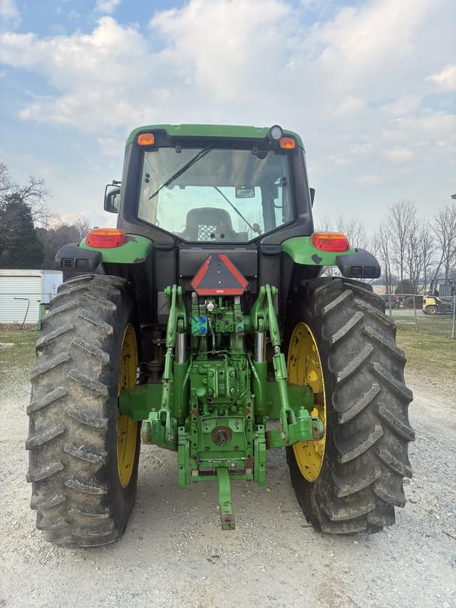 Image of John Deere 6195M equipment image 4