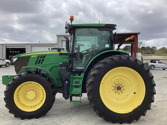 Image of John Deere 6195R Image 1