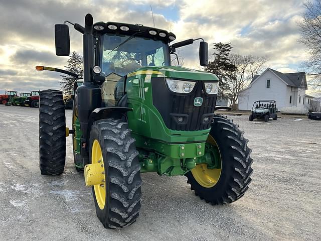 Image of John Deere 6215R equipment image 4