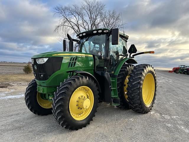 Image of John Deere 6215R equipment image 1