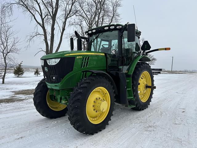 Image of John Deere 6215R equipment image 1