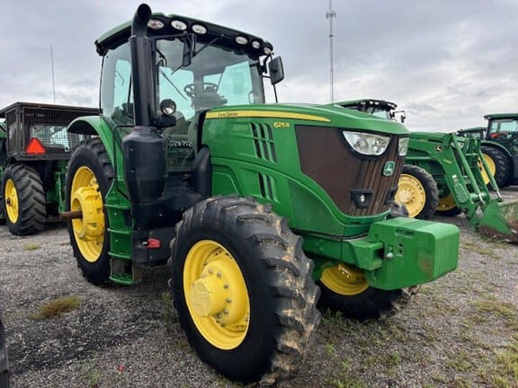 Main image John Deere 6215R