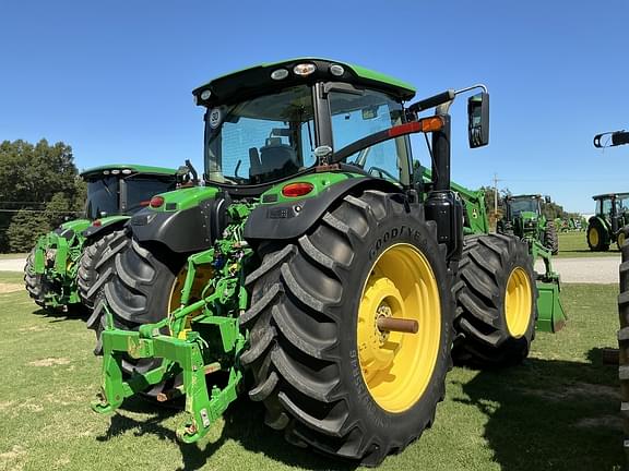 Image of John Deere 6215R equipment image 4