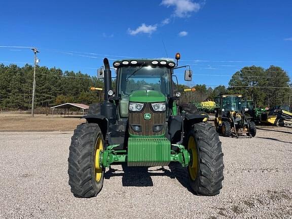 Image of John Deere 6215R equipment image 4