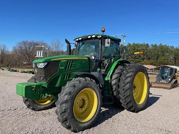 Image of John Deere 6215R equipment image 1