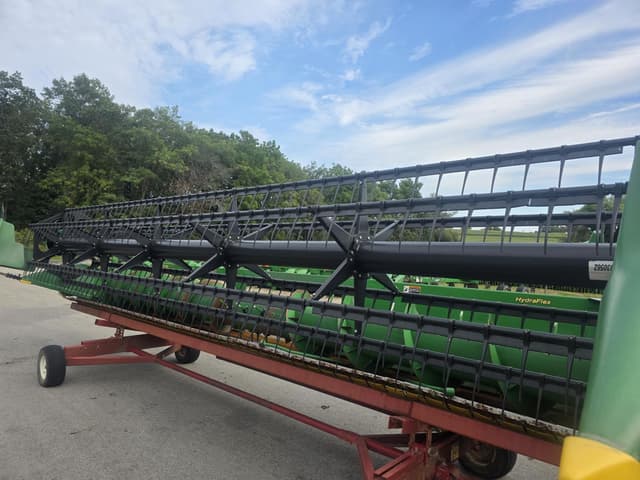 Image of John Deere 625F equipment image 2