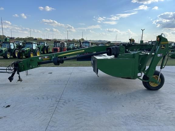 Image of John Deere 630 equipment image 4