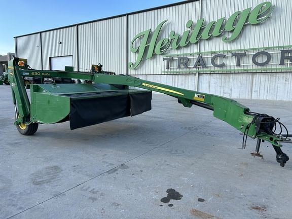 2017 John Deere 630 Equipment Image0