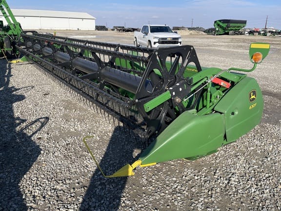 Main image John Deere 630F