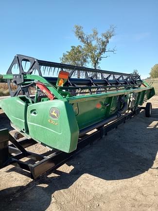 Image of John Deere 630F equipment image 4