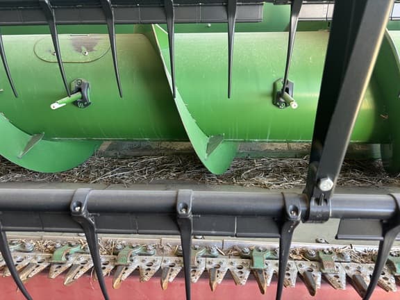 Image of John Deere 630F equipment image 3