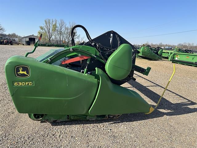 Image of John Deere 630FD equipment image 4