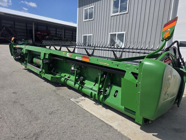 Image of John Deere 630FD equipment image 4