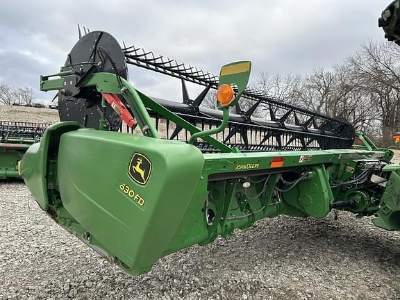 Image of John Deere 630FD equipment image 2