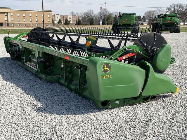 Image of John Deere 630FD equipment image 3